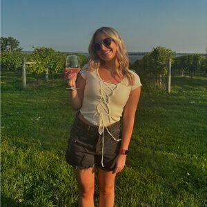 Meet your Posher, Grace